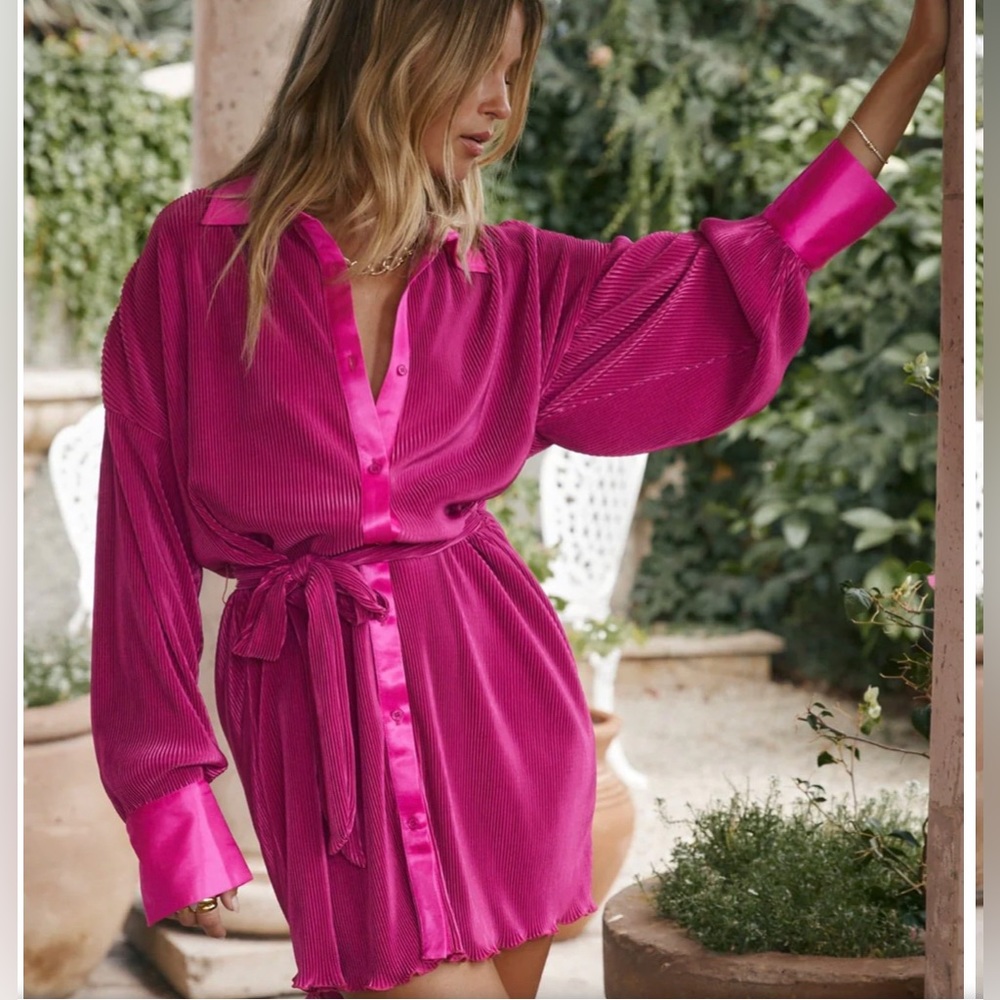 12th Tribe CARA FUCHSIA PLISSE MINI DRESS